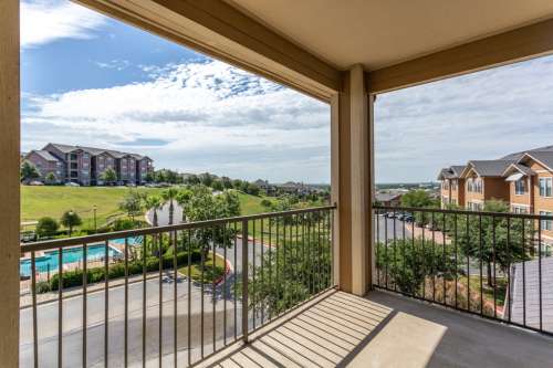 S Bed Las Brisas Apartment Homes 44